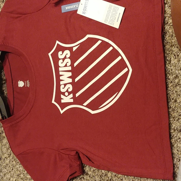 Maroon and white short sleeve crop top - Picture 3 of 13